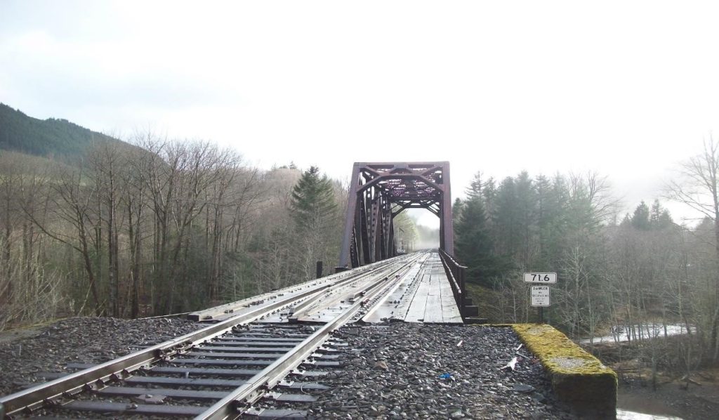 Rail bridge